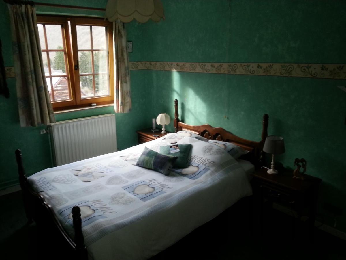 Chambre D'Hotes Du Tailfer Lustin Exteriér fotografie